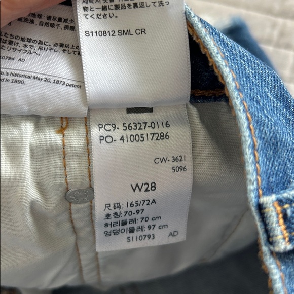 Levi’s 501 med dark distressed, cut off classic denim jean shorts 27” - Picture 9 of 10